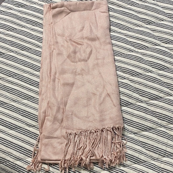 Pashmina Pink Fringed Scarf - Picture 1 of 3